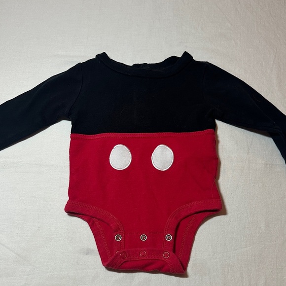 Disney - Red and Black Mickey Mouse Long Sleeve Bodysuit Onesie - Picture 1 of 3